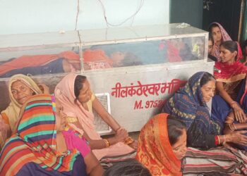 20 घण्टे बाद नहर से निकाला मासूम बच्ची का शव,एक साथ हुआ तीन बच्चियों का मिट्टी संस्कार