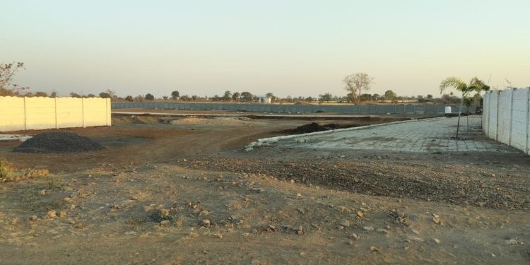 अवैध कॉलोनी पर एसडीएम ने कसा शिकंजा दो कालोनाइजरों पर हुई”एफआईआर”दर्ज