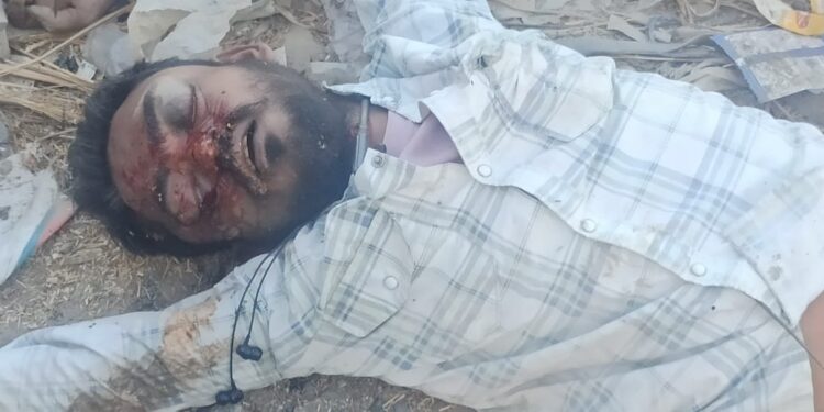 अज्ञात वाहन की टक्कर से बाइक सवार खंदक में जागिरा रात भर पड़ा रहा हुई मौत मौके पर पहुंचे पुलिस जांच में जुटी