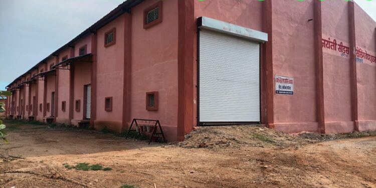वरिष्ठ प्राथमिकता वाला वेयरहाउस उपार्जन समिति ने नहीं बनाया चना खरीदी केंद्र,शिकायत पर मचा हड़कंप,चना उपार्जन केंद्र स्थापित नहीं किए जाने पर सक्षम न्यायालय में जाएगा आवेदक,शिकायत से खड़े हुए सवाल…?