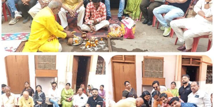 *नगर विकास का क्रम अनवरत जारी*  *महात्मा गांधी वार्ड के नागरिकों को मिली 12 लाख के विकास कार्यों की सौगात*  *महापौर, निगमाध्यक्ष और जिलाध्यक्ष ने किया निर्माण कार्यों का भूमिपूजन*