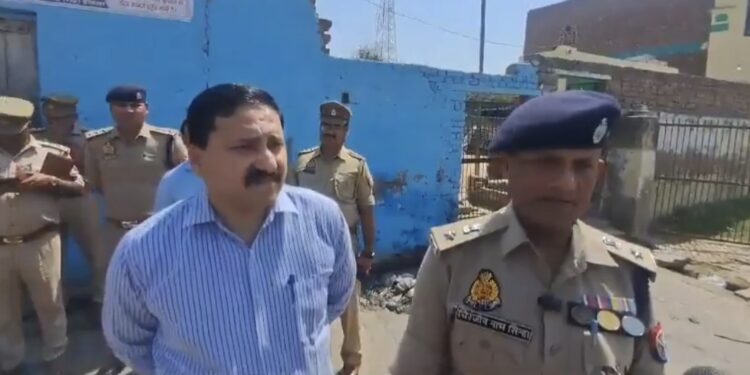 उत्तर प्रदेश : हाथरस जिले में 7 साल की बच्ची से रेप, आरोपी अमन पुत्र चांद खां गिरफ्तार !!