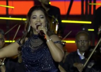 IPL 2025 Opening Ceremony श्रेया घोषाल की मंत्रमुग्ध कर देने वाली आवाज ने ,TATAIPL 2025 के उद्घाटन समारोह को रोशन कर दिया