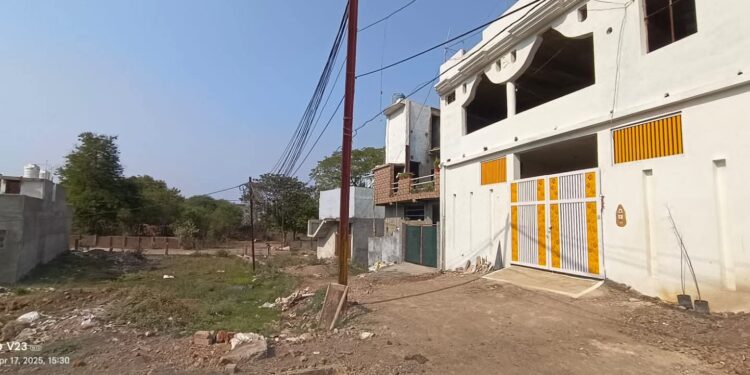 अवैध प्लॉटिंग में विक्रय एवं नामांतरण पर तत्काल प्रभाव से रोक