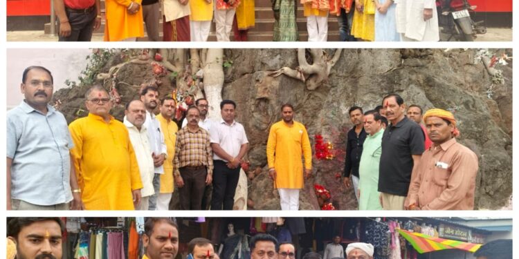 सिलौंडी बस स्टैंड में हुआ बड़वारा विधायक का सम्मान  भाजपा जिला अध्यक्ष दीपक सोनी टंडन और विधायक जी ने मां वीरासन देवी और महादेवी में किया पूजन अर्चन