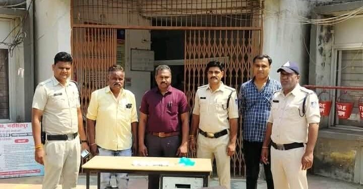 *थाना कोतवाली अंतर्गत चोरी की तीन वारदातों का खुलासा, 03 शातिर चोर पुलिस की गिरफ्त में, चोरों द्वारा घर में की गयी चोरी का शतप्रतिशत मशरूका वरामद।*