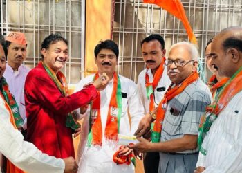 कालापीपल में विधायक कार्यालय पर भारतीय जनता पार्टी का 46 वां स्थापना दिवस मनाया..!