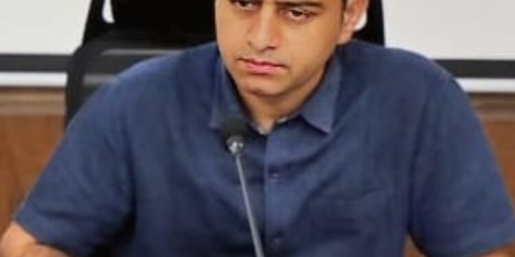 *किसान गेहूँ विक्रय के लिए 9 अप्रैल तक करा लें पंजीयन* : *कलेक्टर श्री यादव*