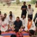 *बनासकांठा विस्फोट दुर्घटना के प्रभावित परिवारों की हर संभव मदद की जाएगी* *केंद्रीय मंत्री श्री उईके ने हंडिया में दुर्घटना से प्रभावित परिवारों से भेंट की*