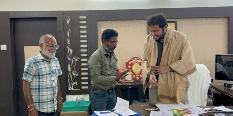 *तामिया-पातालकोट में होगी तेलगू फिल्मों की शूटिंग* *स्थानीय कलाकारों को मिलेगा एक्टिंग का मौका, रोजगार के मिलेंगे नए अवसर,* *काजरा और चिमटीपुर के होम दिखेंगे स्क्रीन पर*