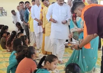 *संत करपात्री महाराज गौशाला गृह प्रवेश संपन्न*