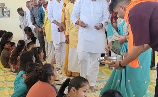 *संत करपात्री महाराज गौशाला गृह प्रवेश संपन्न*