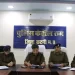 पुलिस अधीक्षक अभिजीत रंजन ने किया खुलासा IPL क्रिकेट सट्टा खिलाने वाले अन्तर्राज्यीय गिरोह के कब्जे से 2 लैपटॉप, 7 एंड्राइड मोबाइल फ़ोन, 15 ए टी एम कार्ड, 13 पासबुक व लाखों का हिसाब किताब जब्त,