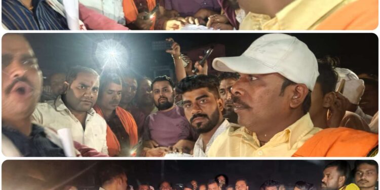 *आतंकवाद का पुतला दहन किया गया*