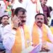 पानी के लिए परेशान थे लोग, शिकायत मिली तो बीजेपी प्रदेश अध्यक्ष बी डी शर्मा ने मौके से ही PHE अधिकारी को लगा दिया फोन । सुनिए पूरा संवाद ।