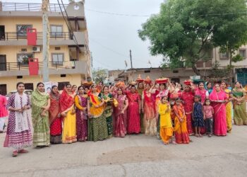 *कर्मचारी कॉलोनी में माता बहनों ने मनाया गणगौर उत्सव*  *मातृ शक्तियों ने धूमधाम से मनाया गणगौर पर्व*