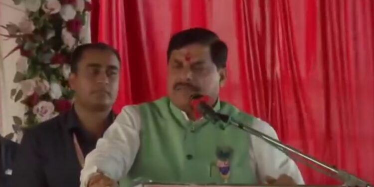 प्रदेश में 5 साल में 2.5 लाख सरकारी नौकरियों के रास्ते खोले जा रहे हैं। इसके अलावा निजी क्षेत्रों में भी करीब 21 लाख रोजगार अवसर बन रहे हैं : CM