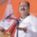 पंडित प्रदीप मिश्रा ने पहलगाम हमले पर जताई नाराजगी, कहा- हिंदुओं को धर्म पूछकर मारा गया, वक्फ संशोधन पर विपक्षी सांसदों को घेरा, बोले- घर में शास्त्र हो या न हो, शस्त्र जरूर होना चाहिए