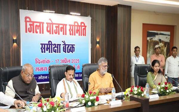 पंचायत सचिवों और रोजगार सहायकों की स्थानांतरण नीति शीघ्र होगी घोषित: मंत्री श्री पटेल