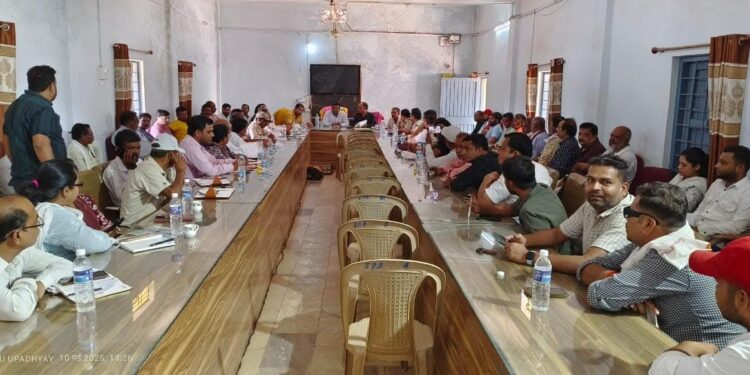 🔳कलेक्टर श्री यादव के निर्देश पर अनुभाग स्तर पर आपदा प्रबंधन की बैठक आयोजित  🔳सतर्कता एवं सुरक्षा व्यवस्था में सहयोग प्रदान करने की गई अपील