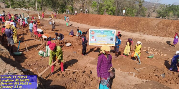 *खेत तालाब निर्माण में अलीराजपुर जिला प्रदेश में अव्वल*