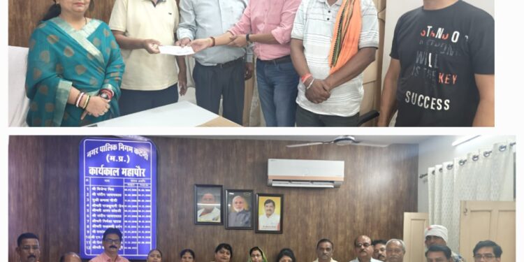 *खजुराहो सांसद श्री शर्मा की विकास निधि से नगर को मिली विकास की एक और सौगात* *अंबेडकर वार्ड स्थित शासकीय प्राथमिक शाला की सुविधाओं में होगा विस्तार* महापौर श्रीमती सूरी एवं निगम जनप्रतिनिधियों की गरिमामयी मौजूदगी में भूमिपूजन कार्यक्रम संपन्न