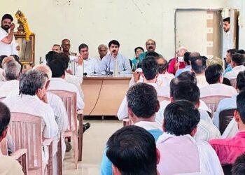 कालापीपल में 23 माई को सैनिकों के सम्मान में निकलेगी तिरंगा यात्रा,तैयारियों को लेकर की बैठक…।