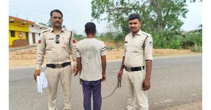 सिलौड़ी चौकी पुलिस ने एक मोटर साइकिल चोर को गिरफ़्तार करने में सफलता प्राप्त की है। पकड़े गए वाहएलन चोर से चोरी की 2 मोटर सायकिल बरामद की गई है।
