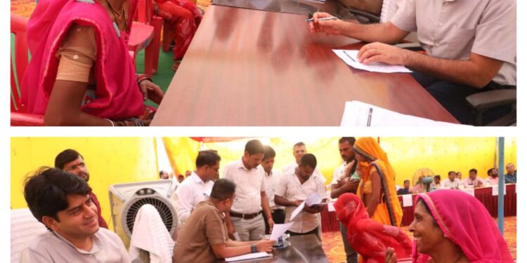*कलेक्टर श्री यादव हीरापुर कौडिया लोक सुनवाई सह जनसंवाद कार्यक्रम में सुन रहे लोगों की समस्याएं*