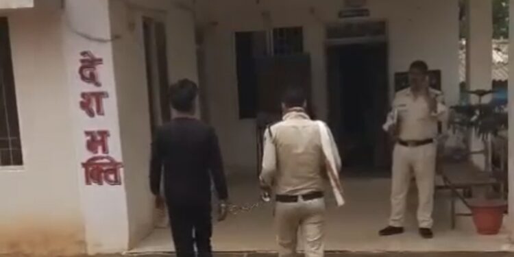 *** झिंझरी चौकी थाना माधवनगर पुलिस व्दारा मुस्कान अभियान के तहत गुमशुदा 16 वर्षीय बालिका को तीन दिन में रीवा से किया दस्तयाब एवं गिरफ्तार किया आरोपी * **
