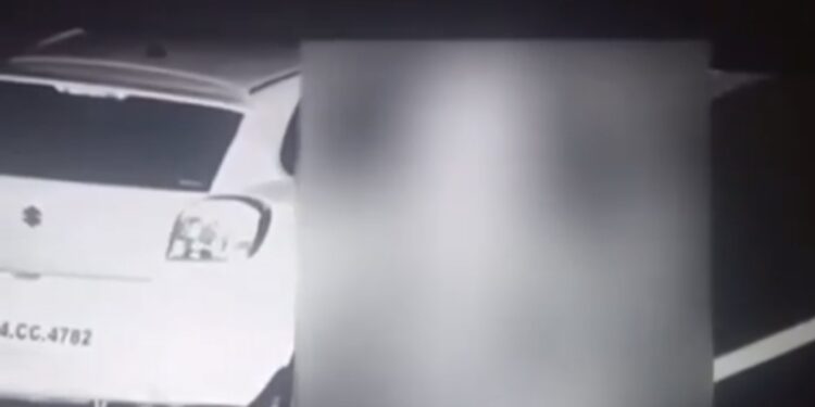 मंदसौर – भाजपा नेता का अश्लील VIDEO वायरल दिल्ली-मुंबई एक्सप्रेस-वे पर महिला संग आपत्तिजनक हालत में दिखे, CCTV कैमरे में कैद