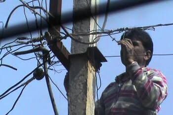 बिजली चोरी की सूचना देने वालों को मिलेगी 10 फीसदी पारितोषिक राशि  बिजली कंपनी में कार्यरत सभी श्रेणी के कर्मचारी योजना में शामिल