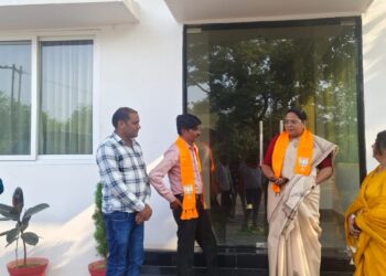 मंडल अध्यक्ष मनीष सिंह बागरी ने राज्यसभा सांसद प्रदेश महामंत्री कविता पाटीदार का मुलाकात कर क्षेत्रीय समस्याओं से अवगत कराया