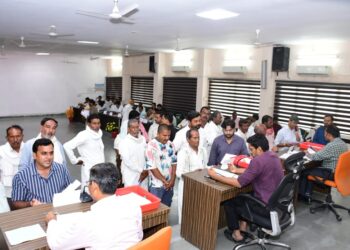 *कलेक्टर श्री जैन ने जनसुनवाई में सुनी नागरिकों की समस्या*
