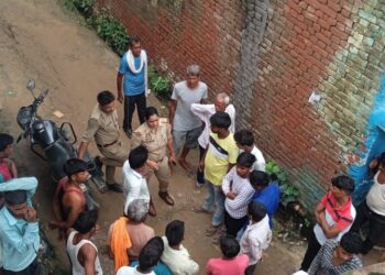 संदिग्ध परिस्थियों में नव विवाहिता की मौत मायके पक्ष ने हत्या का आरोप लगाते हुए काटा हंगामा मौके पर पहुंचे पुलिस जांच में जुटी