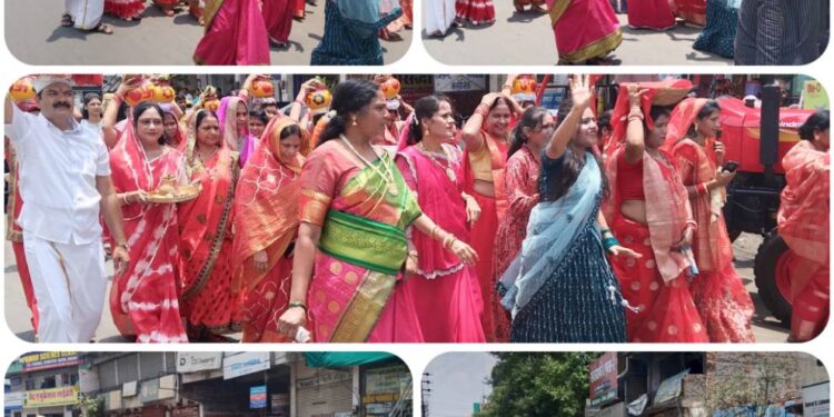 *गुलाबरा शारदा माता मंदिर में त्रिदिवसीय शिखर प्राण प्रतिष्ठा समारोह प्रारंभ*  *पहले दिन निकाली गई जलकलश यात्रा*
