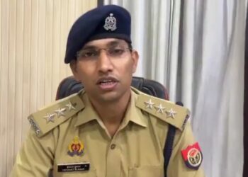 शर्मनाक महिला 9 साल की बेटी से जबरन देह व्यापार करवा रही थी। पुलिस ने महिला गीता को गिरफ्तार किया