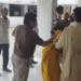 जनसुनवाई में भड़की महिला को एसडीएम ने दिया धक्का  रतलाम की मलवासा गांव की अम्रीबाई, एसडीएम अनिल भाना का वीडियो सामने आया