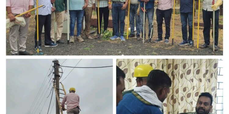 कालापीपल में बिजली कर्मचारियों के लिए सुरक्षा मॉक ड्रिलः-  सेफ्टी उपकरणों का प्रशिक्षण एवं बिजली कर्मियों को दुर्घटनाओं से बचने के टिप्स… सहायकयंत्री अंशुलसिंह तोमर….।