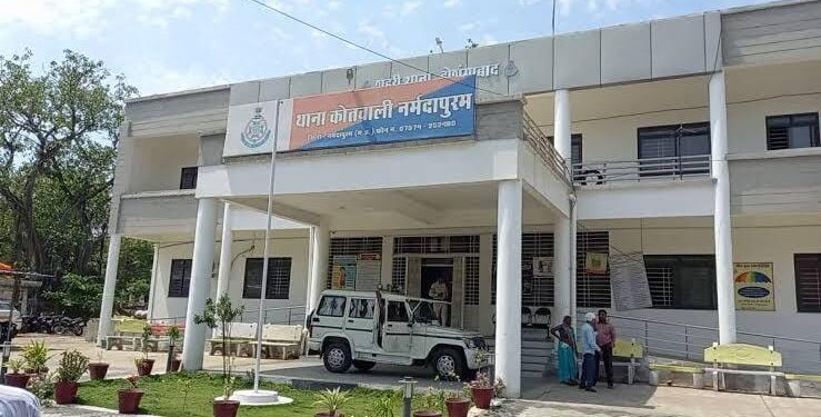 नवागत कोतवाली टीआई के निर्देशन में सट्टा-शराब के अवैध कारोबार पर छापामार कार्रवाई से मचा हड़कंप….