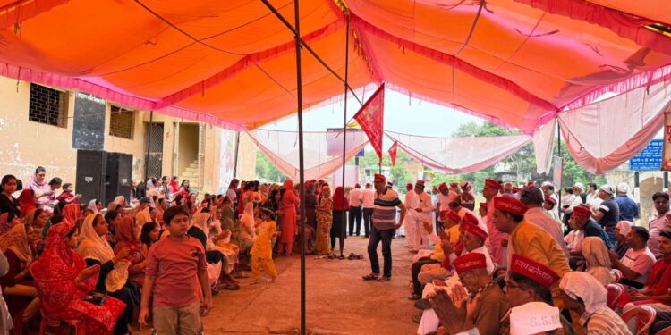 भगवान श्री झूलेलाल चालिहा महोत्सव पर मसुराह घाट ( कटनी नदी) के तट पर दिखा सिंधु नदी का नज़ारा नदी के तट पर भजनों की लहरियां व भगवान वरुण देव के गूंजे जयकारे