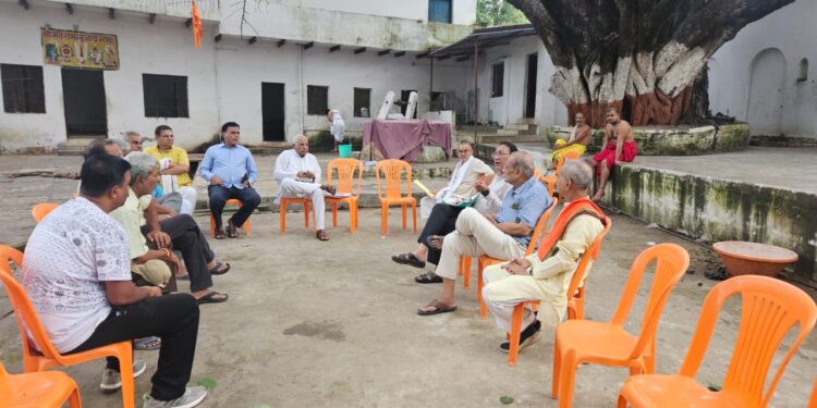 *श्री रंगनाथ मंदिर में झूलन महोत्सव की बैठक संपन्न* *3 अगस्त से 9 अगस्त तक मनाया जाएगा भव्य झूलन महोत्सव*