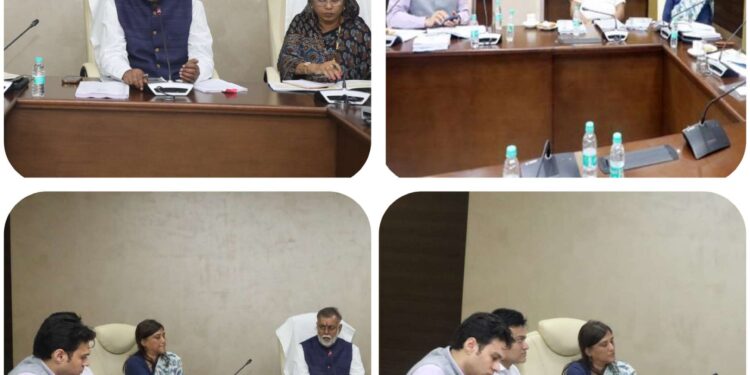 जल, भूमि संरक्षण के लिये ठोस प्रयास आवश्यक : मंत्री श्री पटेल राजीव गांधी जल संग्रहण क्षेत्र प्रबंधन मिशन की साधारण सभा की बैठक