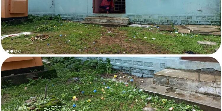 स्वच्छता को मुंह चिढ़ा रहा,, महिला बाल विकास परियोजना कार्यालय रीठी,,