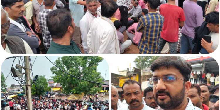 *बहोरीबंद में करंट से बच्चे की मौत* *शव रख कर प्रदर्शन, ग्रामीणों ने लगाया जाम*  *2 घंटे सड़क पर बंद रहा आवागमन*