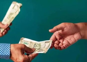 7000 रूपये की रिश्वत लेते पटवारी गिरफ्तार,लोकायुक्त रीवा की कार्यवाही।