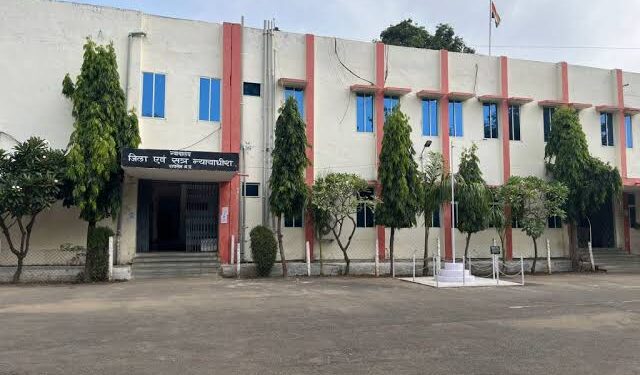 चार पहिया वाहन बोलेरो से टक्कनर मारने वाले आरोपी को 06 माह की सजा