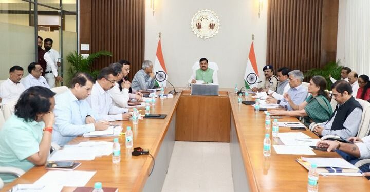 दफ्तरी प्रक्रिया में लंबित न रहें नागरिकों की समस्याएं : मुख्यमंत्री डॉ. यादव