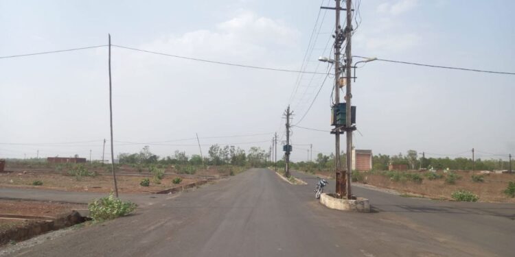 ट्रांसपोर्ट नगर के आठों पट्टेदारों ने निगम कोष में डिमांड शुल्क की राशि जमा कर प्राप्त की अनुज्ञा  महापौर एवं निगमायुक्त नें शेष पट्टेदारों से अनुज्ञा प्राप्त कर ट्रांसपोर्ट नगर में व्यवसाय प्रारंभ करने का किया आग्रह