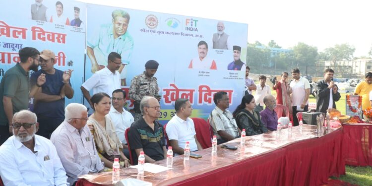 मेजर ध्यानचंद की 120वी जयंती पर श्रद्धांजलि कार्यक्रम आयोजित  वरिष्‍ठ खिलाडि़यों को किया गया सम्‍मानित